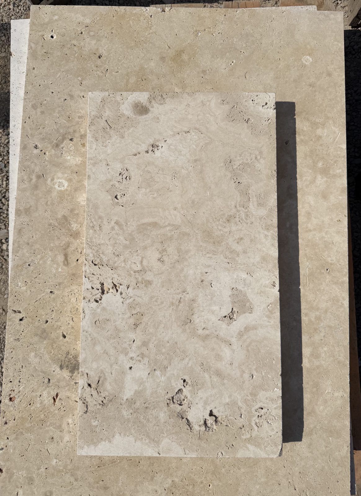 Margelle travertin beige bord droit